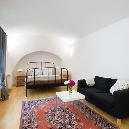 Boheme Old Town Square Apartment *