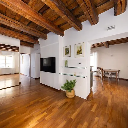 Boheme Old Town Square Apartment