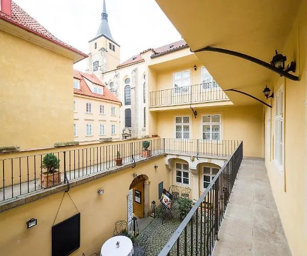 Boheme Old Town Square شقة براغ